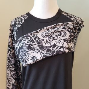 Lularoe Randy T size small